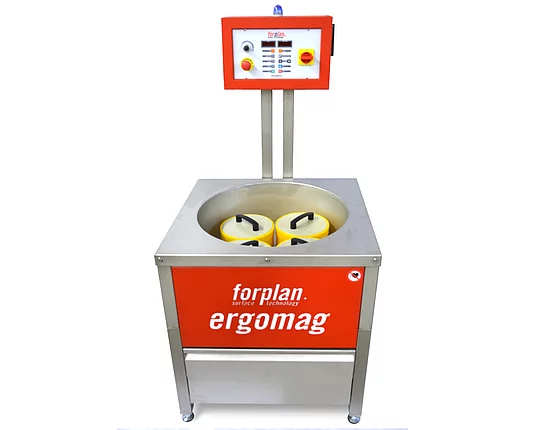 Installations de tribofinition magnétique